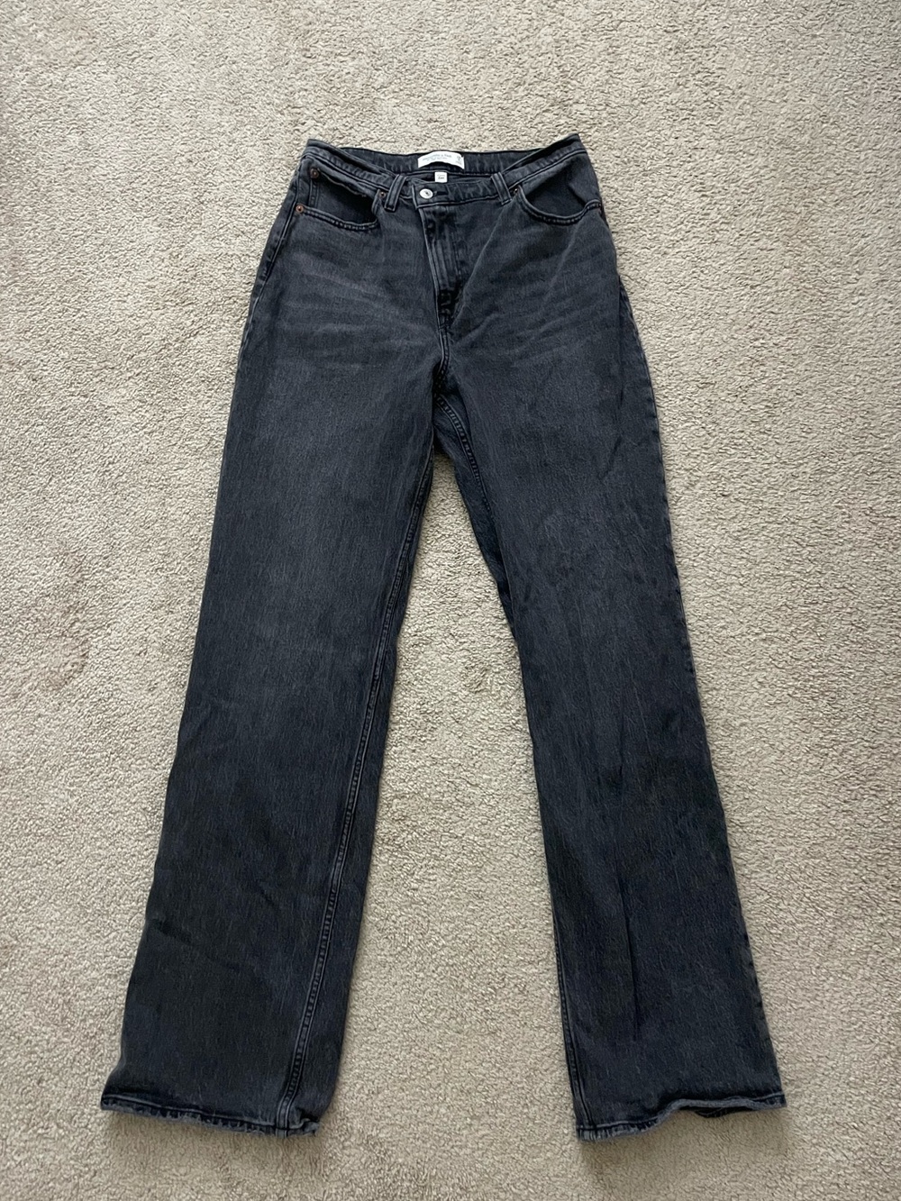 Abercrombie & Fitch - The 90s Relaxed Jean / High Rise / Curve Love